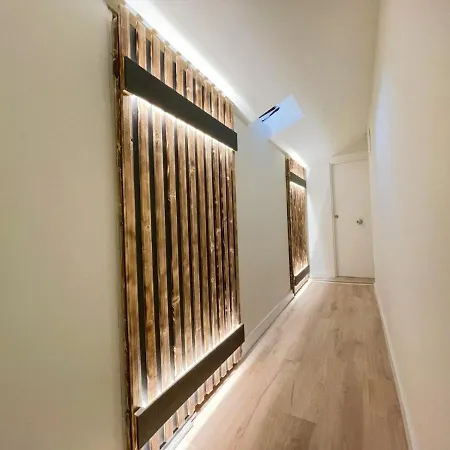 Milo Ordoño * León